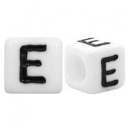 Letterkralen van acryl letter E Wit