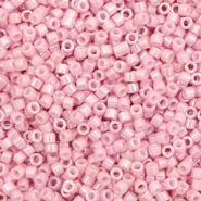 Miyuki kralen delica's 11/0 Opaque luster rosewater DB-1907