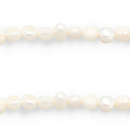 BQ Zoetwaterparels nugget Natural white