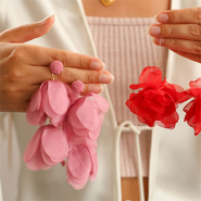 Nieuw Shop nu! Trendy oorbellen met bloemen en strikjes