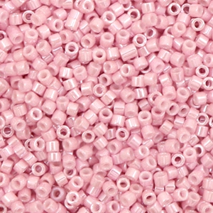 Miyuki kralen delica's 11/0 Opaque luster rosewater DB-1907