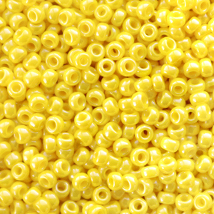 Miyuki rocailles 11/0 Opaque luster yellow 11-422