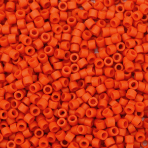Miyuki kralen delica's 11/0 Opaque semi frosted dyed cinnabar red DB-795