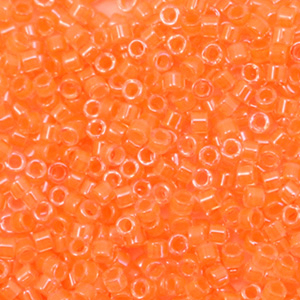 Miyuki kralen delica's 11/0 Luminous creamsicle orange DB-2033