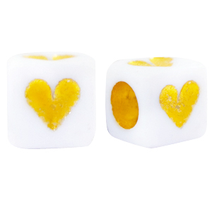 Letterkralen van acryl hartjes White-gold