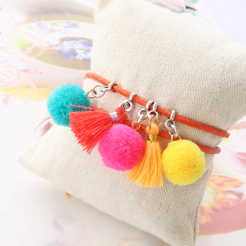 Summer special! Vrolijke pompom bedels in de leukste kleuren
