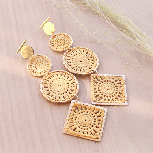 EASY oorbellen in soutache stijl met geweven hangers en DQ metaal