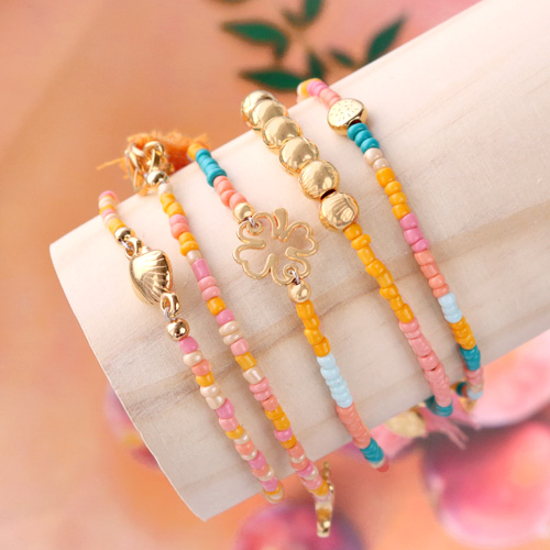 Maak zomerse armbandjes met onze nieuwe collectie rocailles