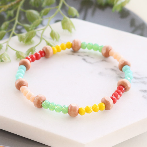 Super kleurrijk! Armbandjes van facet kralen