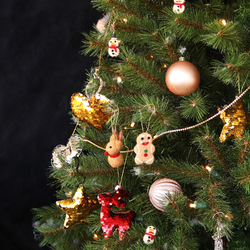 Hier leer je hoe je fantastische kersthangers maakt voor in de kerstboom: