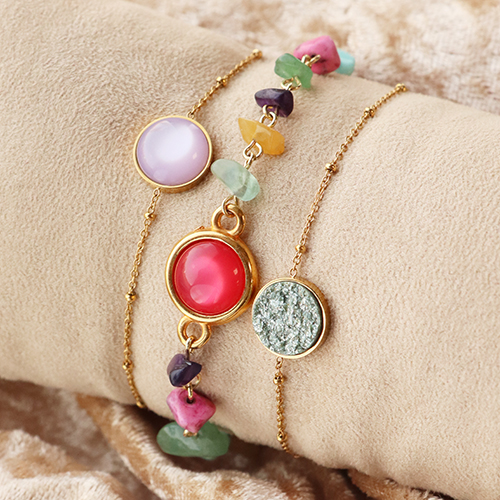 Get creative! Bekijk hier hoe je mooie armbanden, oorbellen en kettingen ontwerpt met de Polaris Elements cabochons 