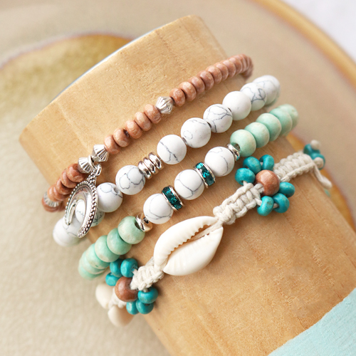 Inspiratie voor het maken van heren en dames armbanden met houten kralen 