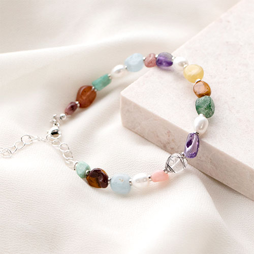 Zo maak je een armbanden collectie met natuursteen kralen