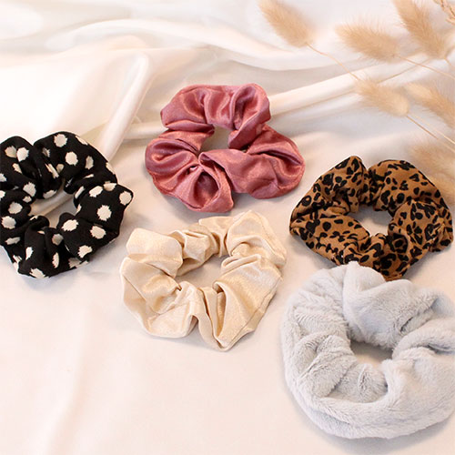 Zo presenteer en verpak je deze nieuwe scrunchies