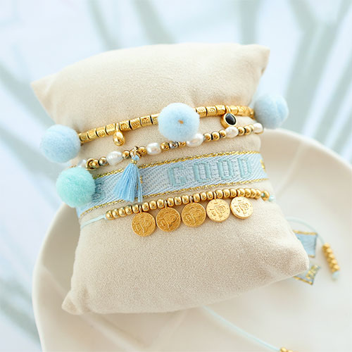 Get creative met pompom bedels voor de mooiste sieraden