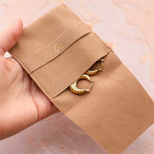 Zo verpak je jouw sieraden in sieraad zakjes