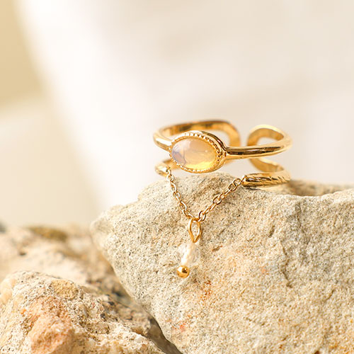 Elegante roestvrij stalen ringen met natuursteen