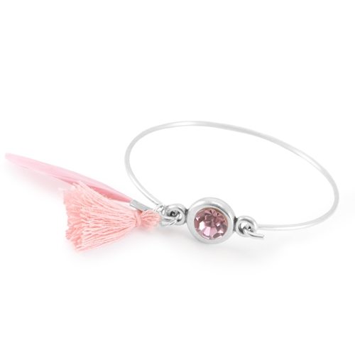 Mooie armbanden en oorbellen met kleine veertjes!