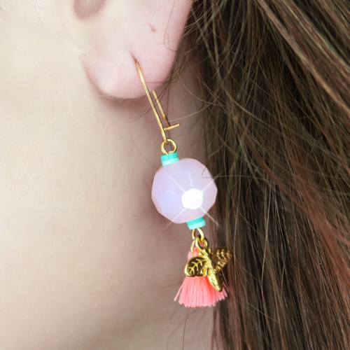 Maak zelf hippe oorbellen of shop ons assortiment kant-en klare trendy oorbellen!