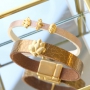 Een zomers setje met gouden DQ metalen kralen en bedels! 