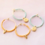 Vrolijke oorbellen en armbandjes met gekleurde Miyuki kralen delica&rsquo;s 11/0
