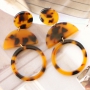 Maak prachtige oorbellen met onze trendy resin hangers!