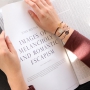 Armbandjes en een sleutelhanger met schitterende bohemian hangers
