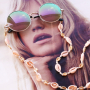 Sunny days! DIY zonnebrillenkoorden met kauri schelpen, pompoms, macram&eacute; en meer!
