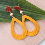 Maak dit zelf: statement oorbellen met imi leer hangers