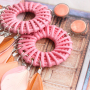 Festival sieraden inspiratie met veertjes en kleurrijke rotan hangers