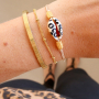 Maak kleurrijke sieraden met kauri schelpjes en zo draag je zomerse haaraccessoires: