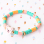 Van deze armbandjes met polymeer kralen worden wij supervrolijk!