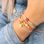 Van deze armbandjes met polymeer kralen worden wij supervrolijk!
