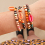 All natural! Zo maak je het perfecte armbandje met houten kralen