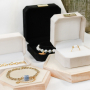 Presenteer je sieraden mooi op de nieuwste displays en cre&euml;er stijlvolle cadeaus met de sieraden doosjes: