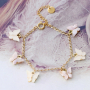Bekijk hier hoe je zelf trendy sieraden maakt met de resin vlinder bedels