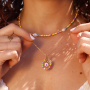 Trendy zomerse sieraden cre&euml;ren met schelp kralen, glaskralen en nog veel meer leuke items! 