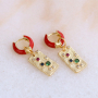 Eyecatching sieraden met brass metalen bedels en kralen