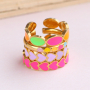 Sieraden cre&euml;ren met neon trend items