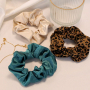 Zo presenteer en verpak je deze nieuwe scrunchies