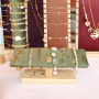 Maak een mooie sieraden presentatie met houten displays 