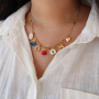 Zo maak je vrolijke sieraden met metalen bedels met enamel