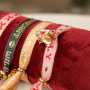 Cre&euml;er feestelijke armbandjes en cadeaus met BY31&reg; lint & belletjes