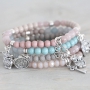 Helemaal in de wolken van deze dromerige sieraden met schitterende bedeltjes van metaal!