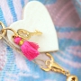 Leuke sleutelhangers met DQ leer hart en ster in hippe herfst look..   ❤&★