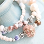 Steel de show en maak hippe sieraden met onze glaskralen gem&ecirc;leerd als basis!