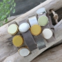 Laat je inspireren door de leukste designs Cuoio armbanden met cabochons van Polaris Elements en schuivers van DQ metaal