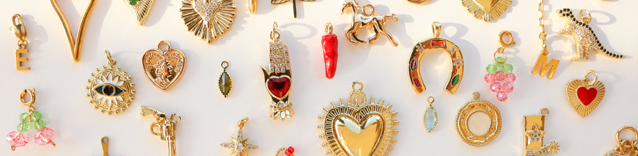 Yes, nieuwe collectie metalen bedels met diverse designs Yes, nieuwe collectie metalen bedels met diverse designs